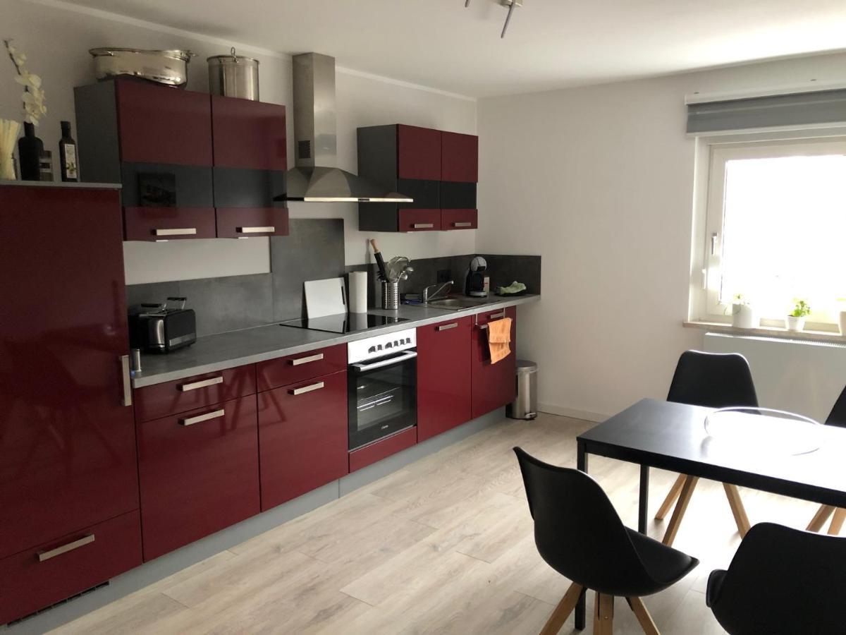 Body Kult Loft - Modernes Appartement Mit 2 Separaten Schlafzimmern Zwickau Luaran gambar
