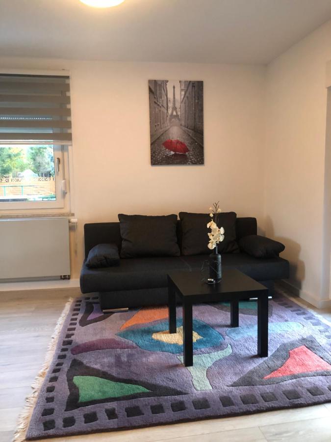 Body Kult Loft - Modernes Appartement Mit 2 Separaten Schlafzimmern Zwickau Luaran gambar