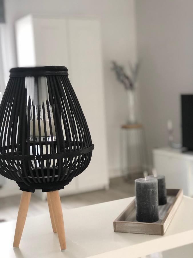 Body Kult Loft - Modernes Appartement Mit 2 Separaten Schlafzimmern Zwickau Luaran gambar